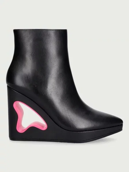 United Nude členkové čižmy na platforme dámske kožené Void Bootie čierna