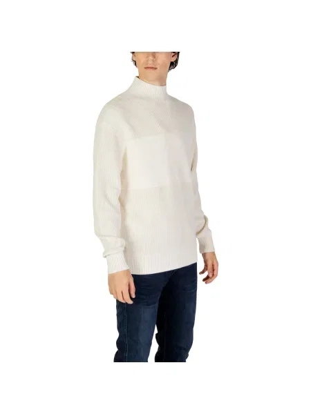 Pulover Calvin Klein Jeans cu guler înalt alb