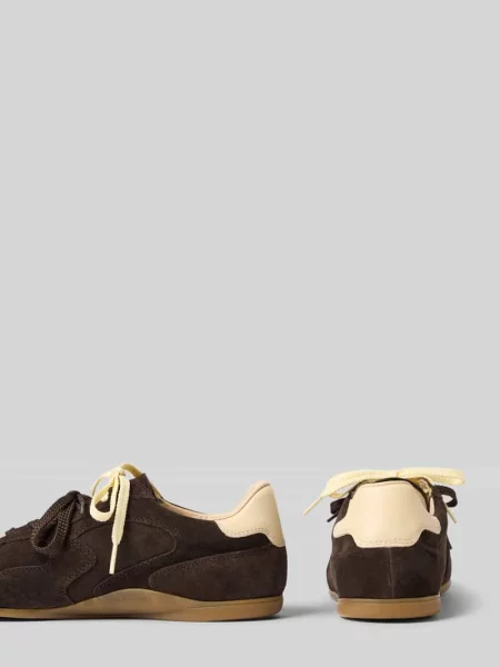 Sneakersy ze skóry z detalem z logo Model Sperly' Gant brązowe