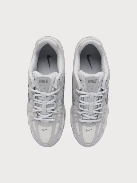 Nike Sportswear Nízke tenisky / svetlosivá / tmavosivá sivá