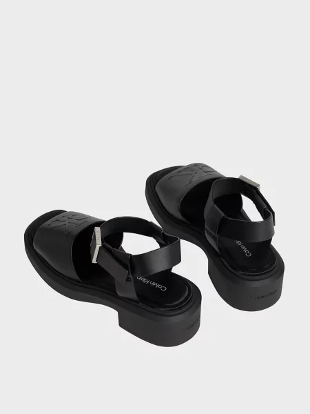 Кожаные босоножки Calvin Klein чанки черные