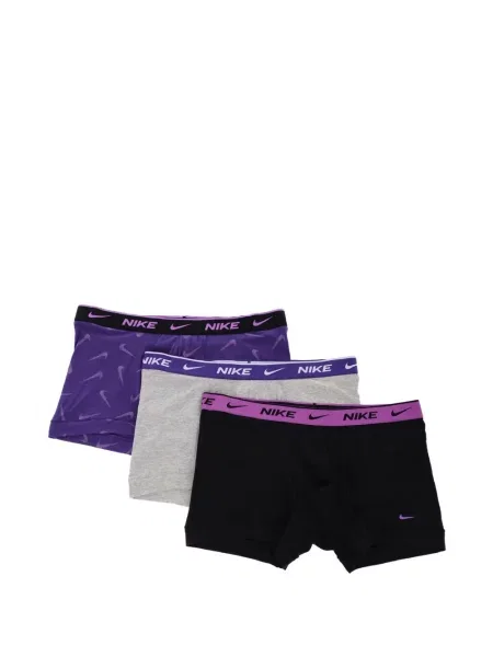 Scurt chiloți Nike cu imagine cu model floral negru