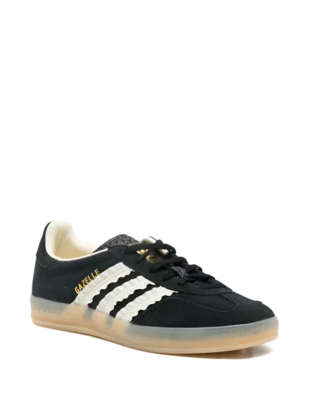 Sneakerși Adidas Gazelle din piele de căprioară cu dungi negru