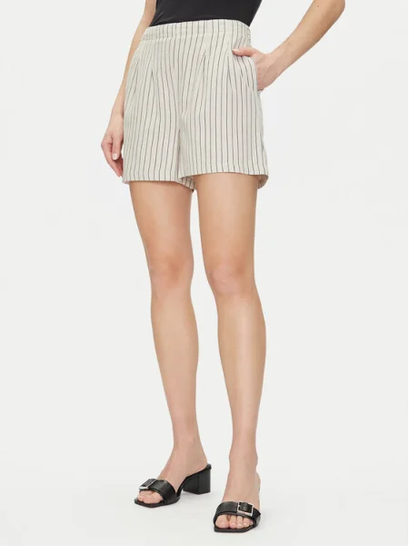 Pantaloni scurți Vero Moda negru