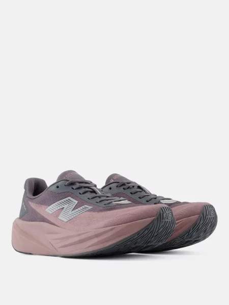 Кроссовки New Balance FuelCell коричневые