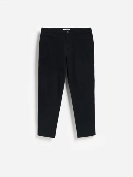 Reserved Pantaloni carrot fit negru