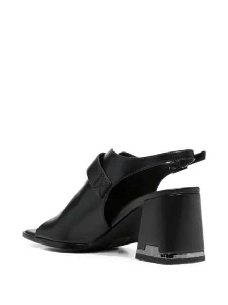 Sandalai Linda Baumann su sagtimis slingback juoda