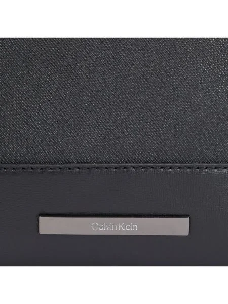 Чанта Calvin Klein черно