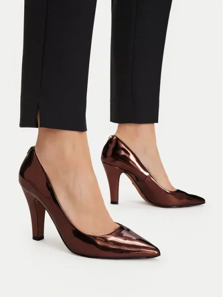 Nine West Pantofi pumps maro