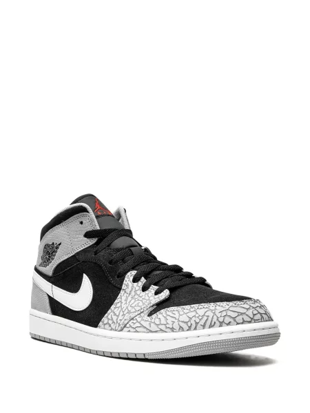 Raštuotos sportbačiai Jordan Air Jordan 1 juoda