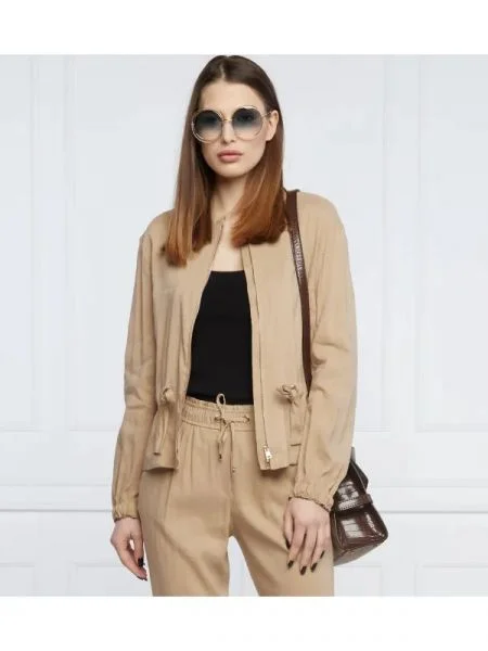 Marc Cain De in jachetă bej