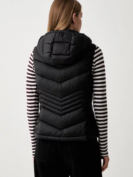 DKNY безрукавка з капюшоном