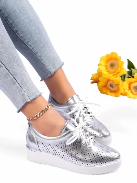 Pantofi cu toc Resti alb