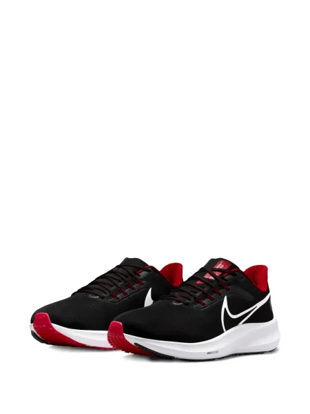 Бягане маратонки Nike Dunk черно