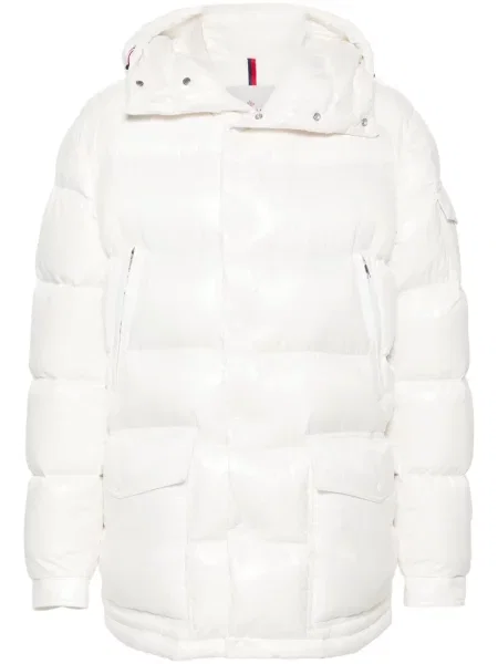 Яке Moncler бяло