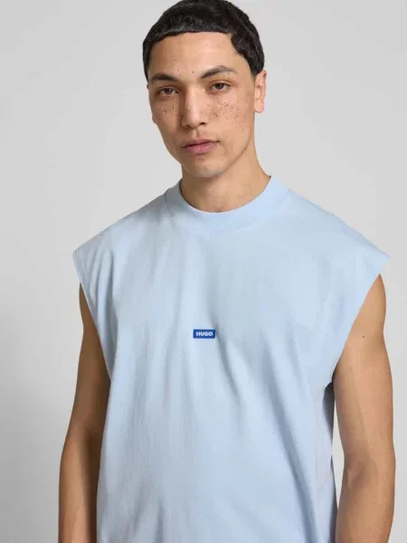 T-shirt o kroju regular fit z czystej bawełny model NAVERTZ' Hugo Blue