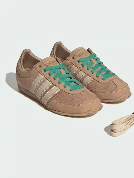Кросівки adidas синтетичний коричневий