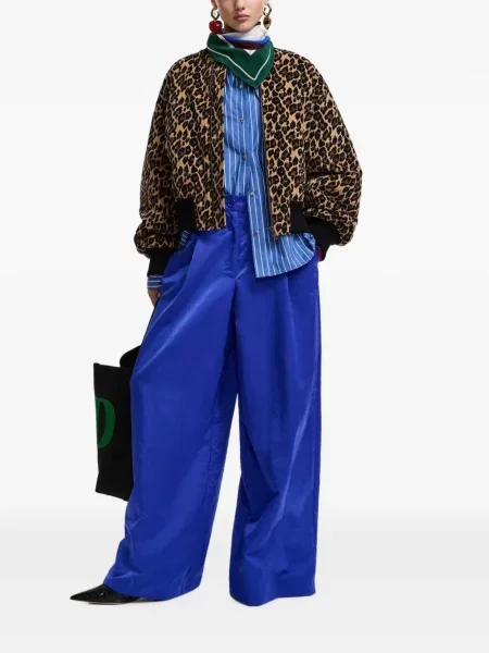 Geacă bomber Essentiel Antwerp cu imagine cu model leopard maro