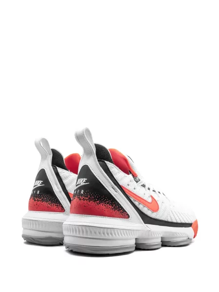 Tenisky Nike LeBron bílé