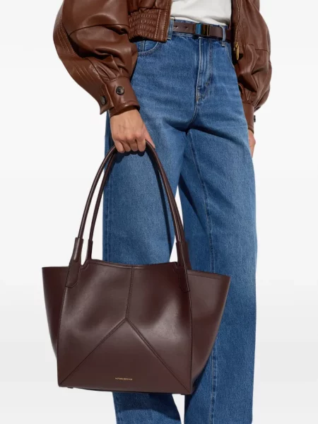 Kožna shopper torbica Victoria Beckham s printom smeđa