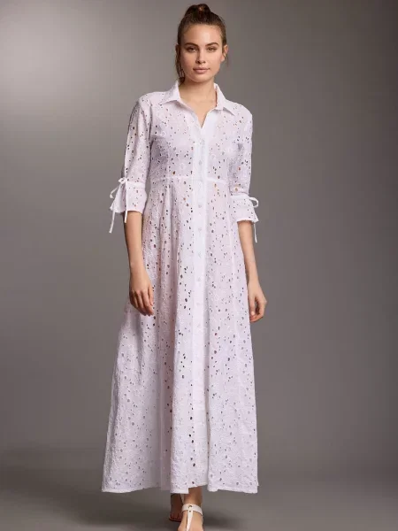 Пляжное платье-рубашка на біла