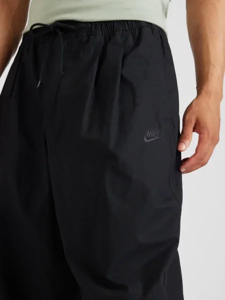 Nike Sportswear Élére vasalt nadrágok CLUB' fekete