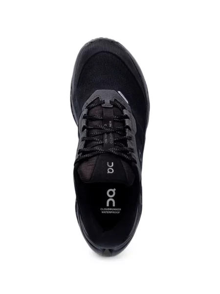 Impermeabil sneakerși On negru