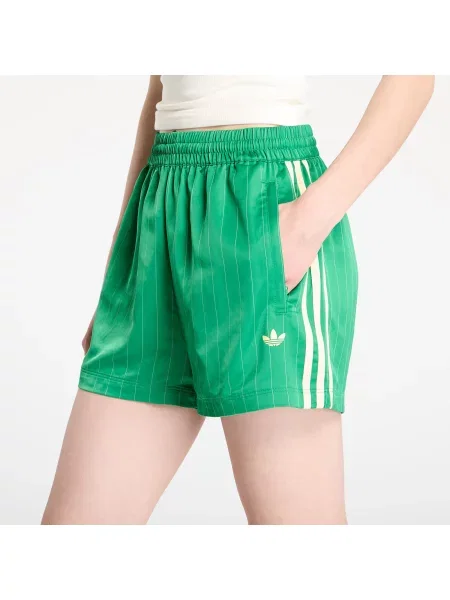 Къс панталон adidas Originals Shorts с десен с висока талия зелено