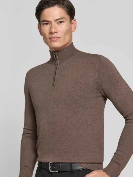 Sweter Markup