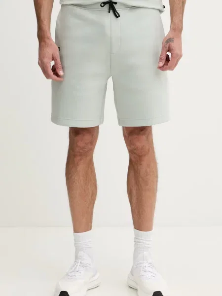 On pantaloni scurți pentru bărbați cu Focus Tech verde