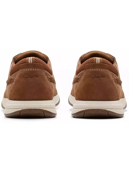 Pantofi Clarks din dantelă maro