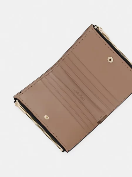 Calvin Klein portfel z imitacji skóry czarny
