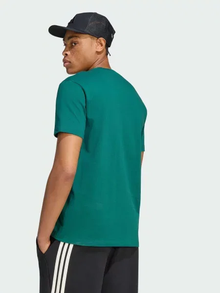 Футболка adidas зелений