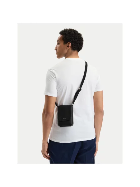 Мъжка чантичка Calvin Klein Raised Phone Crossbody черен