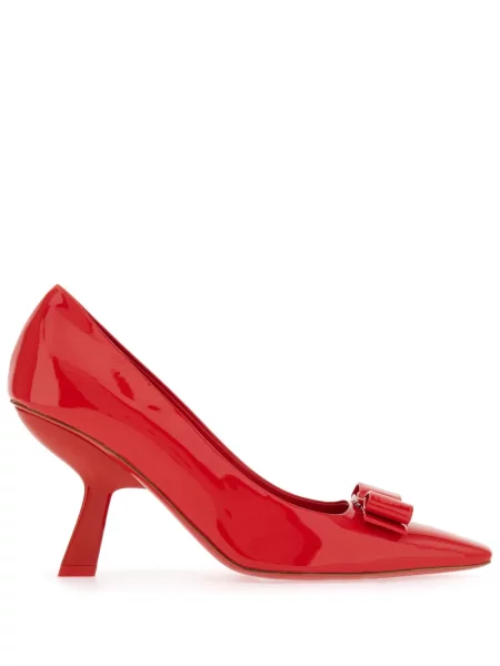 Pantofi cu toc Ferragamo cu funde din piele de lac roșu