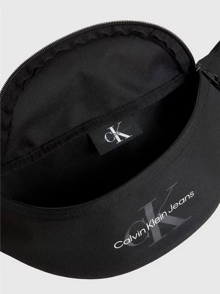 Переработанный поясная сумка Calvin Klein черная