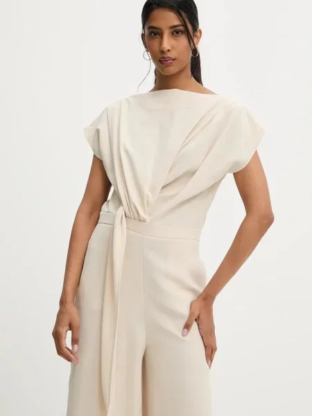 Answear Lab kombinezon z dekoltem okrągłym beżowy