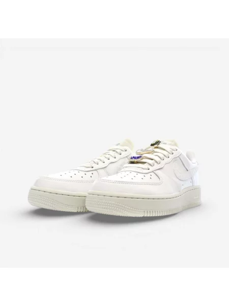 Pantofi Nike bej