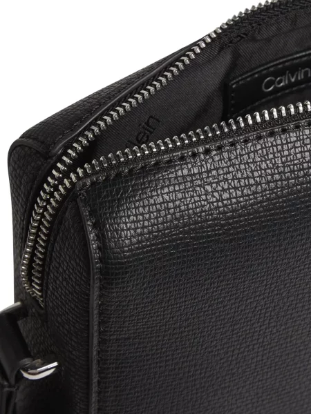 Crossbody taška Calvin Klein s autogramem černá