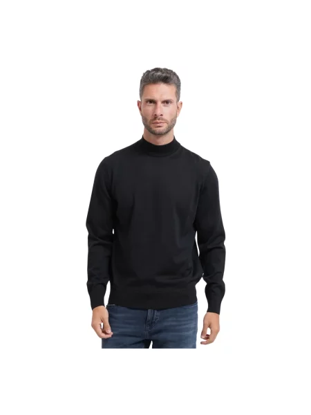 Sweter z golfem Boss wełniany czarny