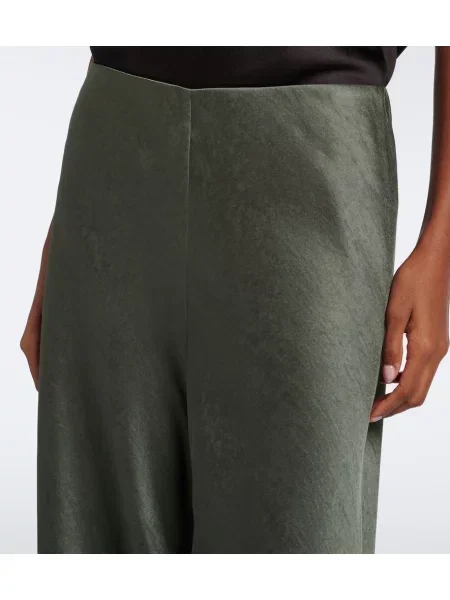 Pantaloni Vince din satin verde