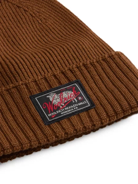 Căciulă Woolrich tricotate cu autograf maro