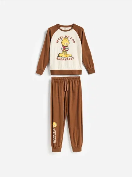 Reserved Піжамний комплект Garfield коричневий