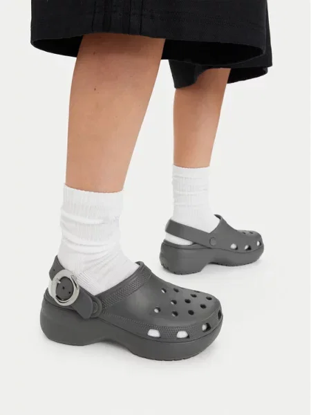 Natikače Crocs Classic Platform Buckle Clog siva