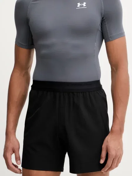 Pantaloni scurți Under Armour negru