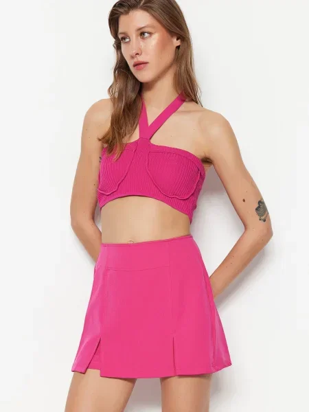 Pantaloni scurti tip fusta Trendyol roz