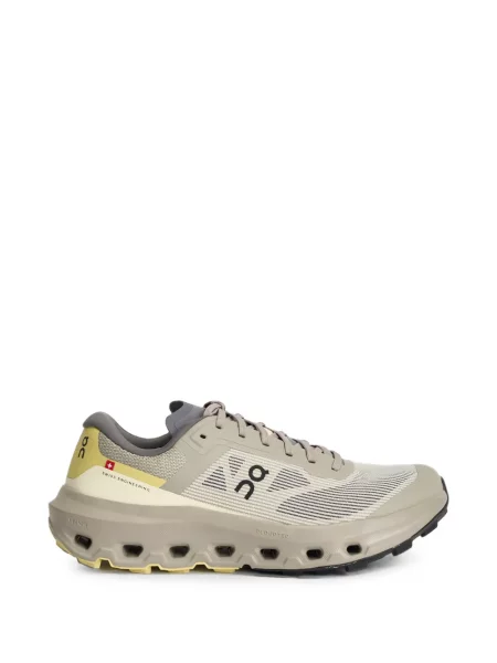 Sneakerși On