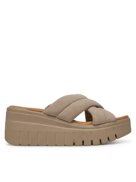 Шлепанцы Tamaris бежевые