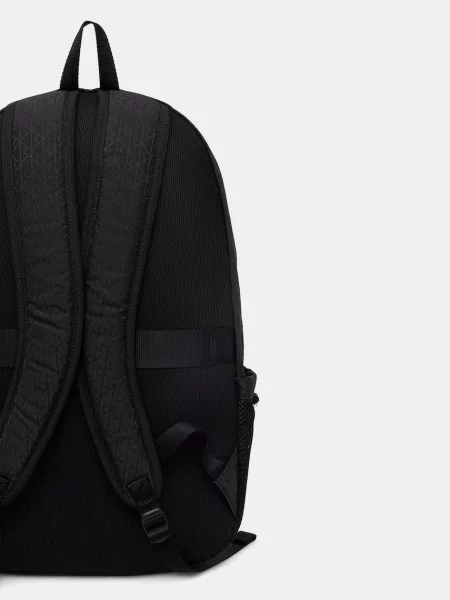Calvin Klein Plecak Utility Emblem Bungee Backpack czarny