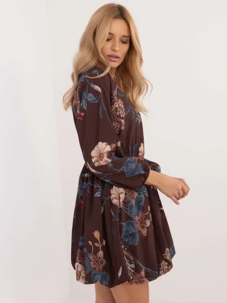 Rochie mini Fashionhunters cu model floral cu imagine de costum maro